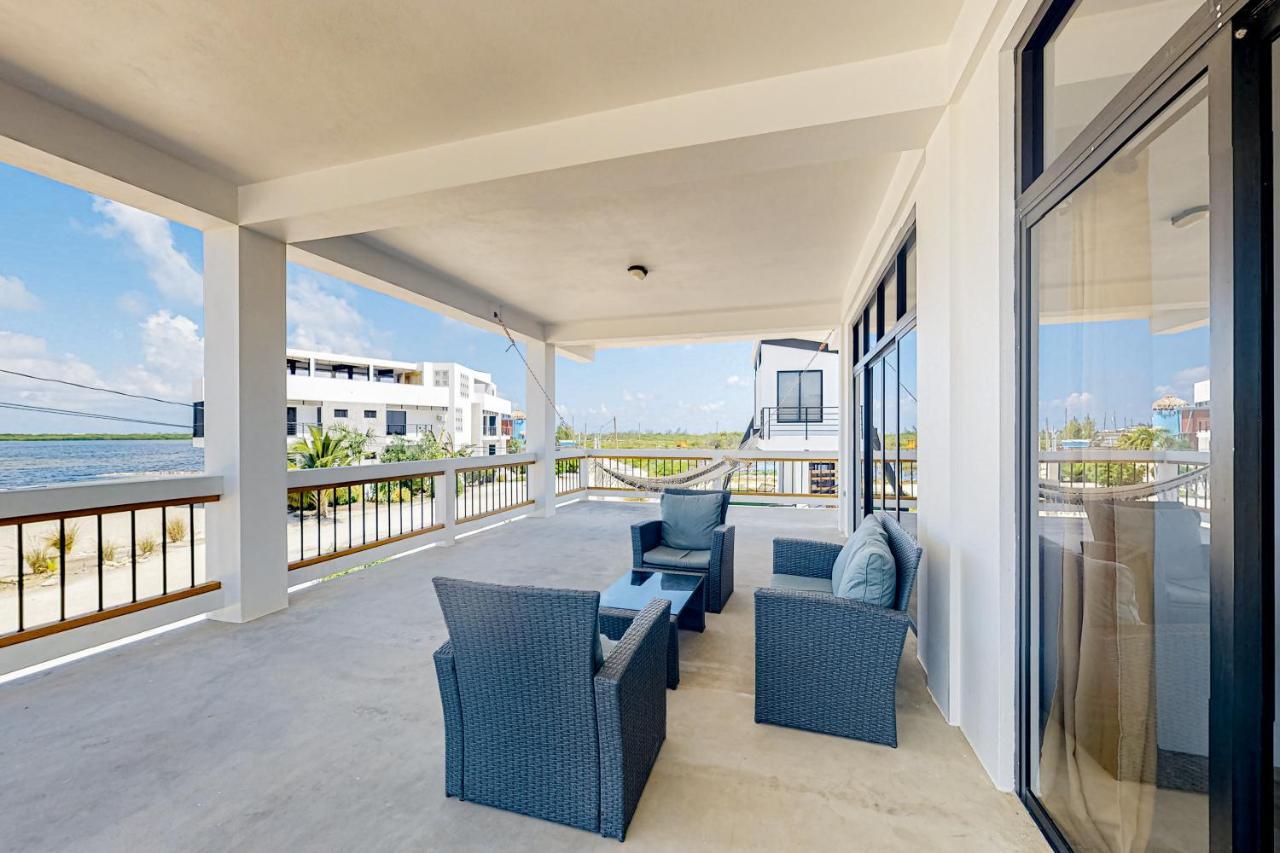 Villa Sea Lux San Pedro  Bagian luar foto