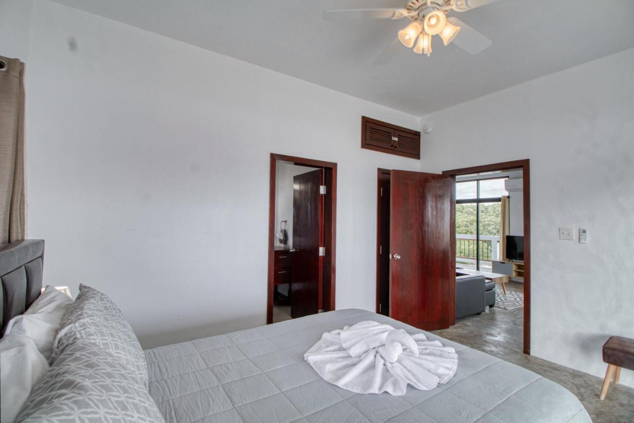 Villa Sea Lux San Pedro  Bagian luar foto